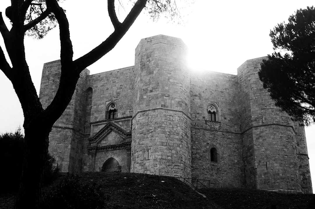 Castel del Monte bezoeken: praktische tips en waarom het zo bijzonder is