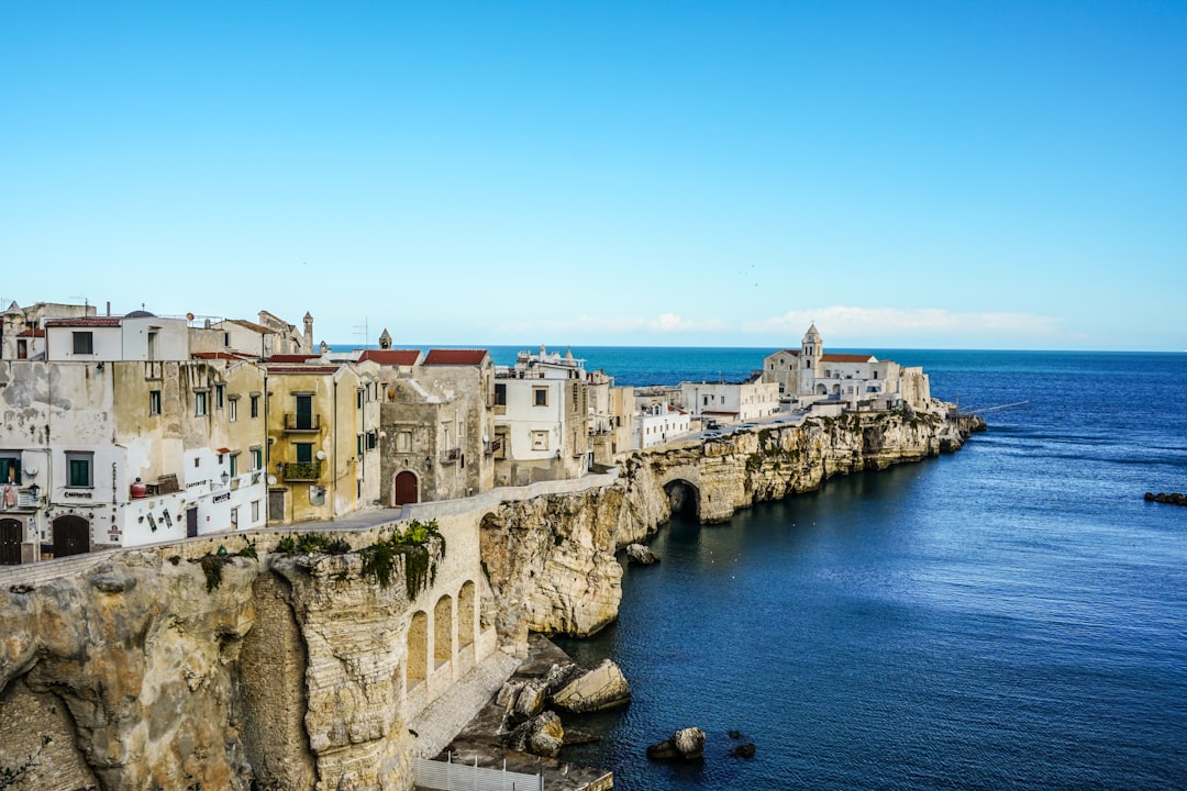 Waar ligt Puglia precies? Kaart, regio’s en reistijden