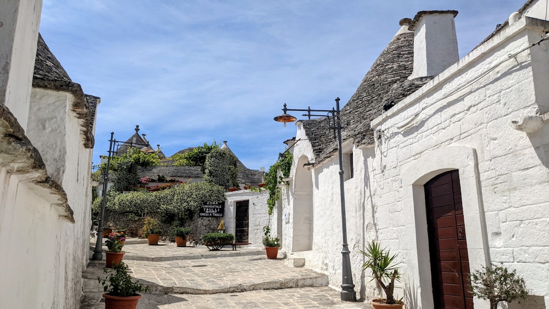 Wat is een trullo? Het verhaal achter Puglia’s witte huisjes