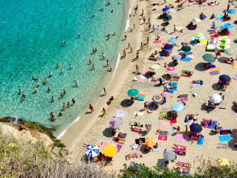 Torre dell’Orso: strand, Due Sorelle en tips voor je bezoek