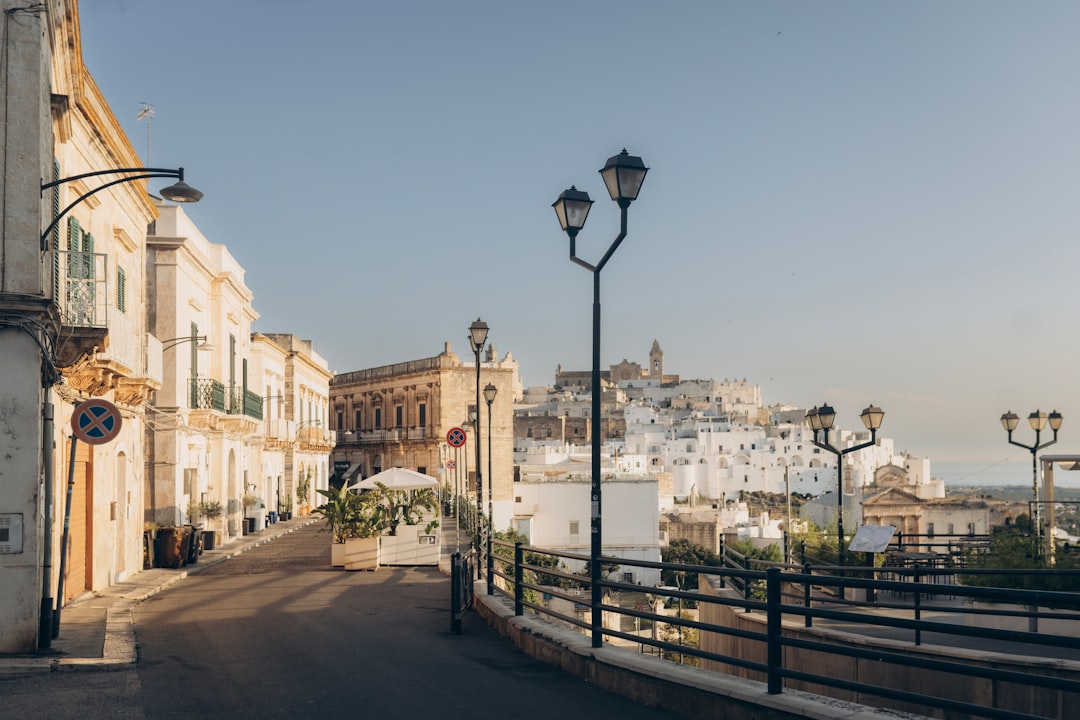 Ostuni: zo beleef je de witte stad op haar mooist